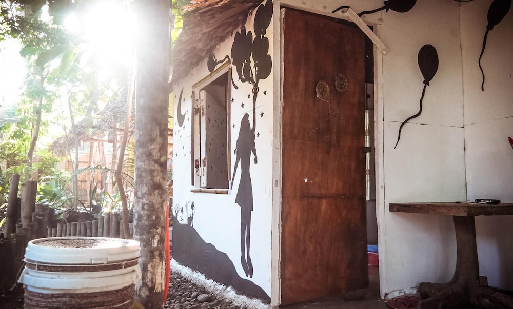 Dream-Big Eco Hostel