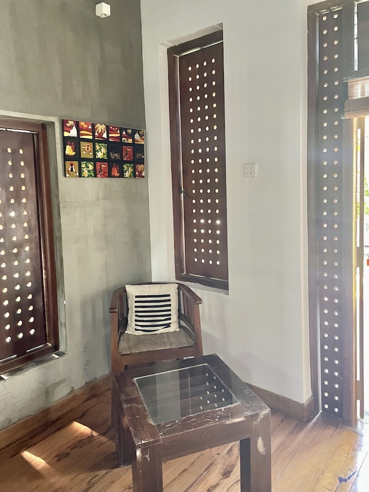Isana Beach House