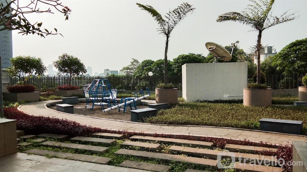Cozy 1Br Apartment At The Wave Kuningan