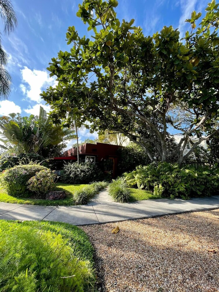 Delight and Cozy Apt Close to Las Olas the Beach