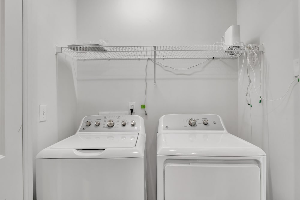 King 3BR Townhouse Mins to Cary NC State
