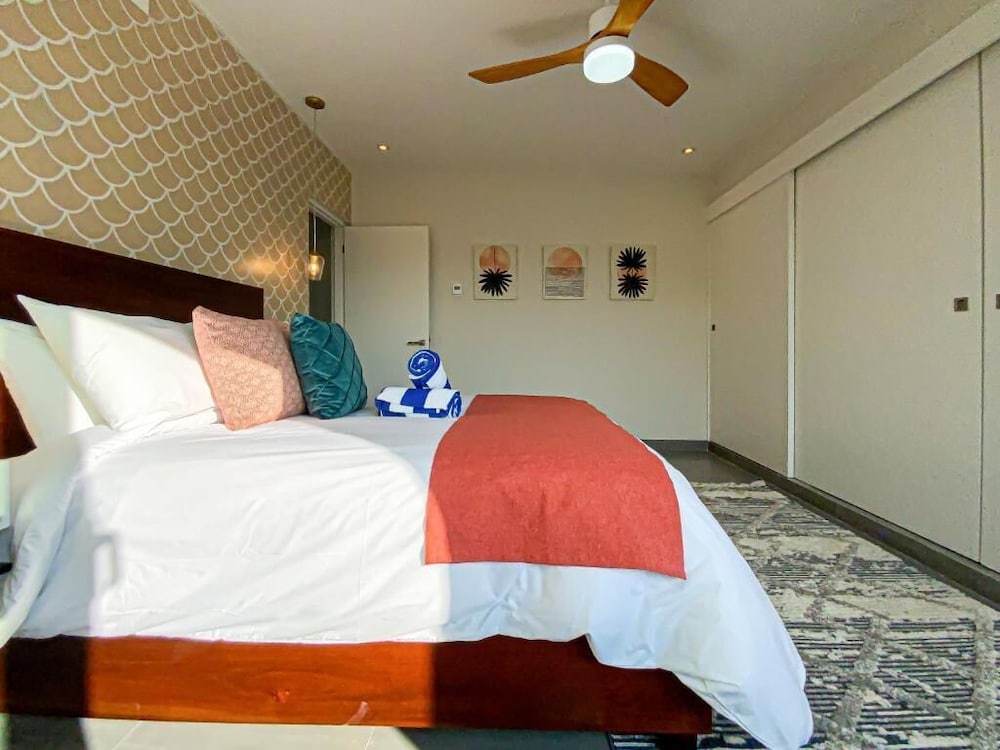 2BR Luxury Condo Golf View Corasol