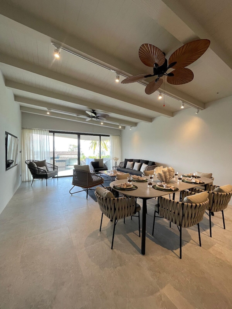Beachside Residence