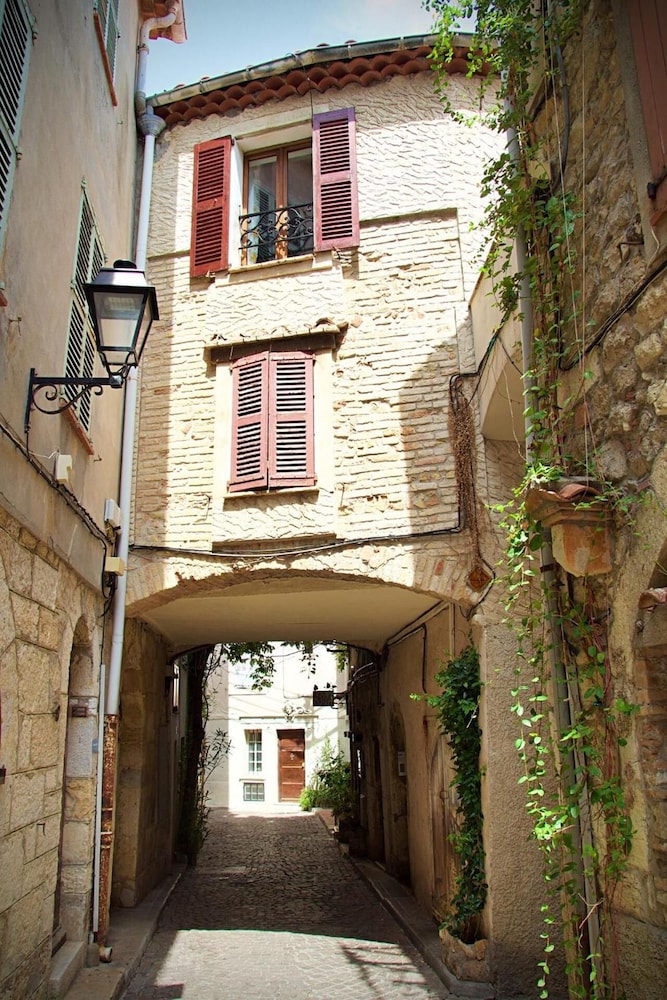 Photo 42