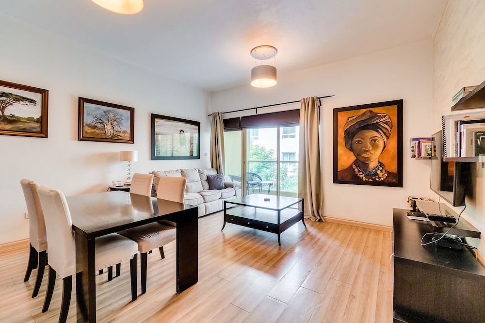 1 Bedroom Apartment Greens