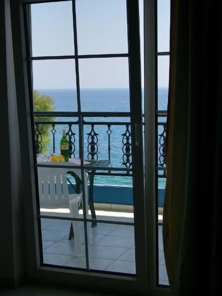 Cypriana Apartments
