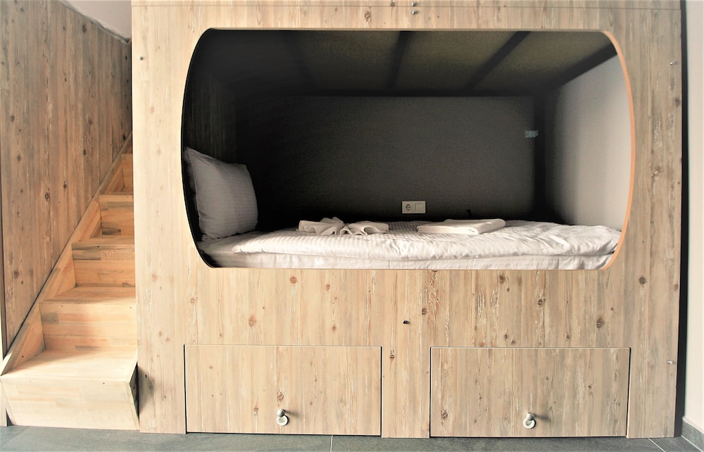 Archeo Hostel - Adults Only