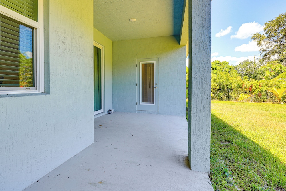 Spacious Home Near Dtwn Psl: Travel Nurses Welcome