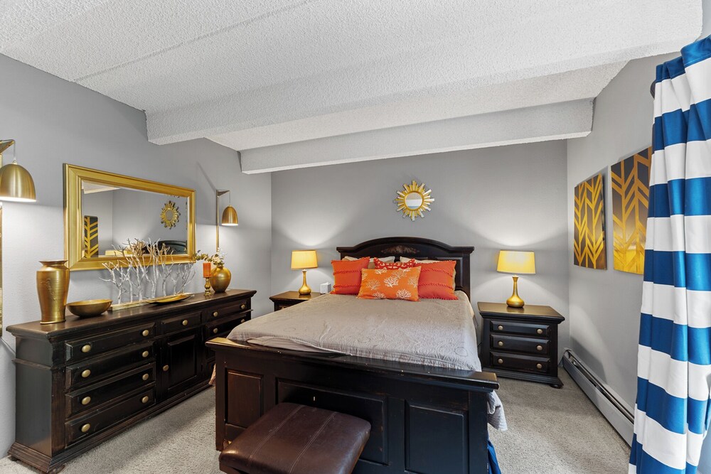 Anchorage West Condos Building 10, Unit #105