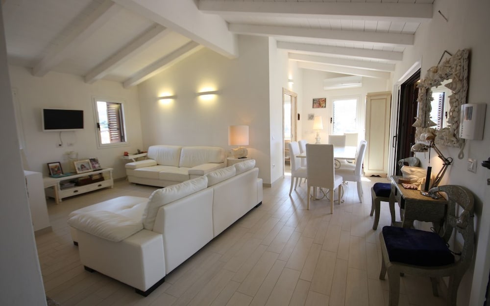 Casa Mirella view 5