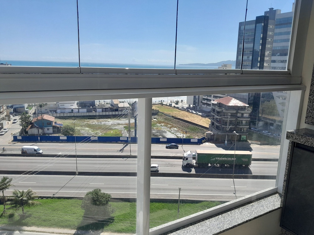 Apartment Sea View 500 m From the Beach Roo0401