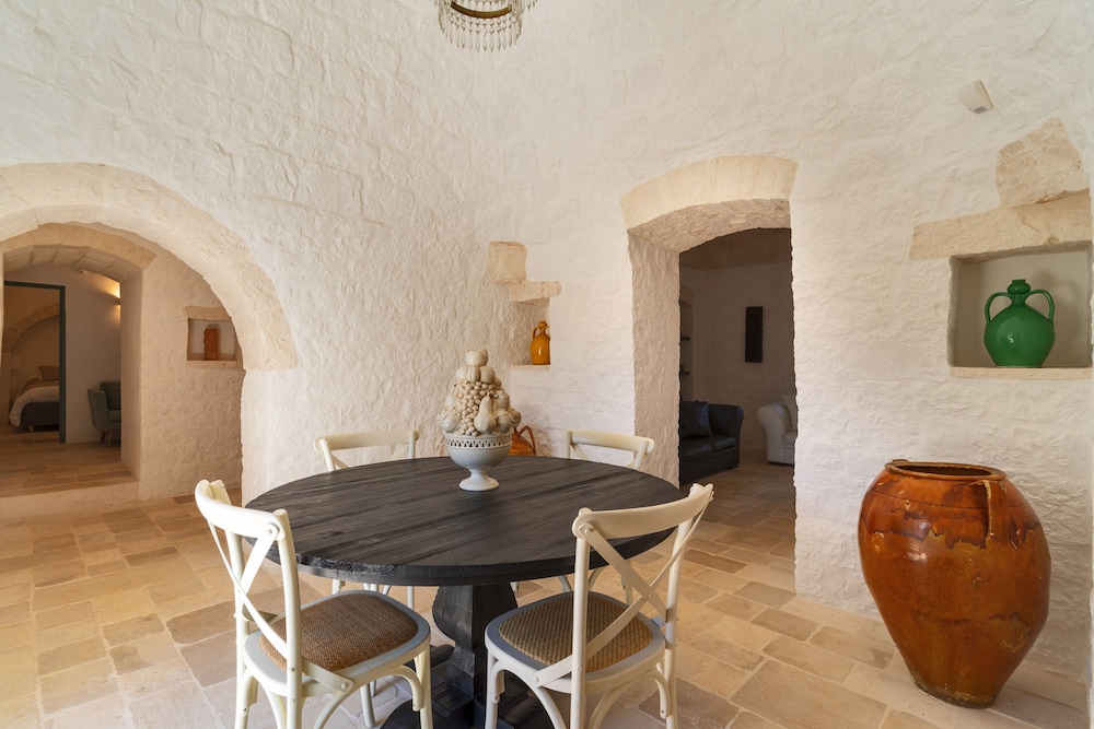 Trulli Pietra Rossa With Pool by Wonderful Italy