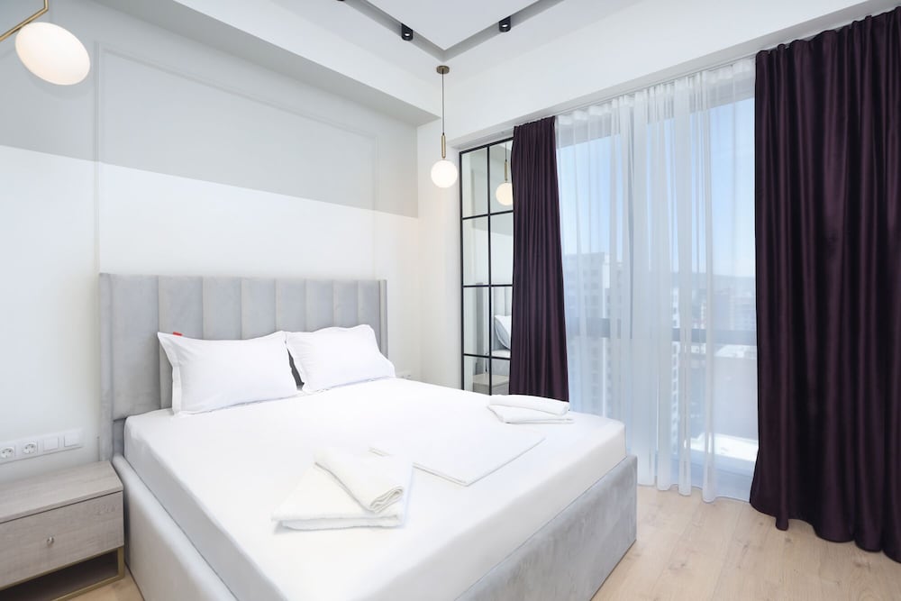 Stay inn on Amiryan 26/4