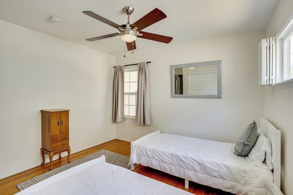 12 Mi to Dtwn LA: Family Home w/ Patio + Yard!