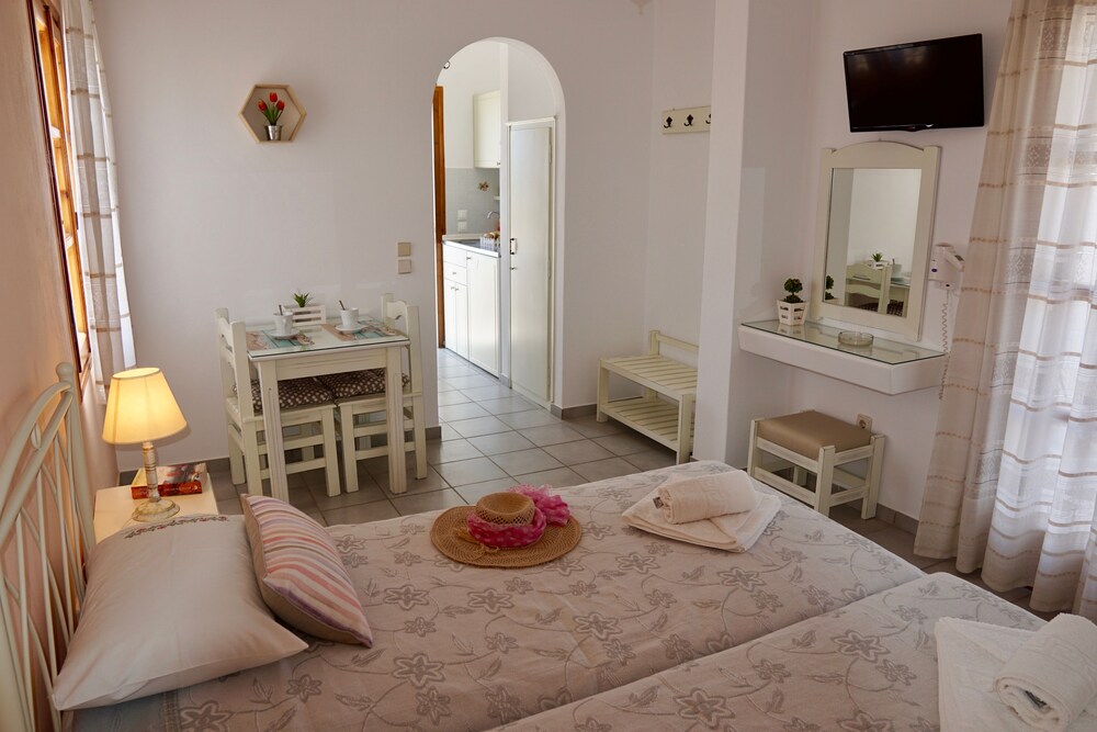 Zanneta Apartments and Suites
