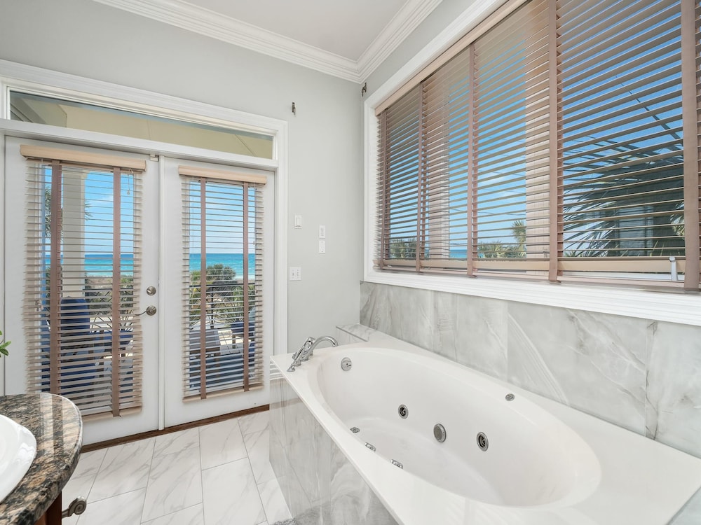 Private Paradise on Front Beach Rd by Resort Collection