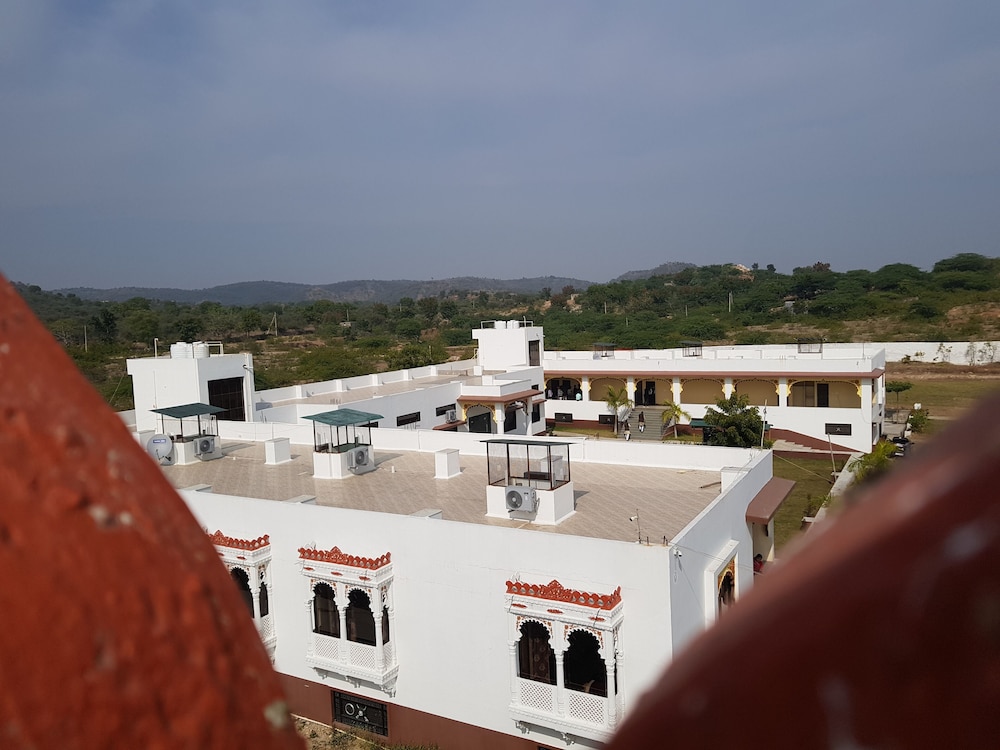 Vijayam Resort
