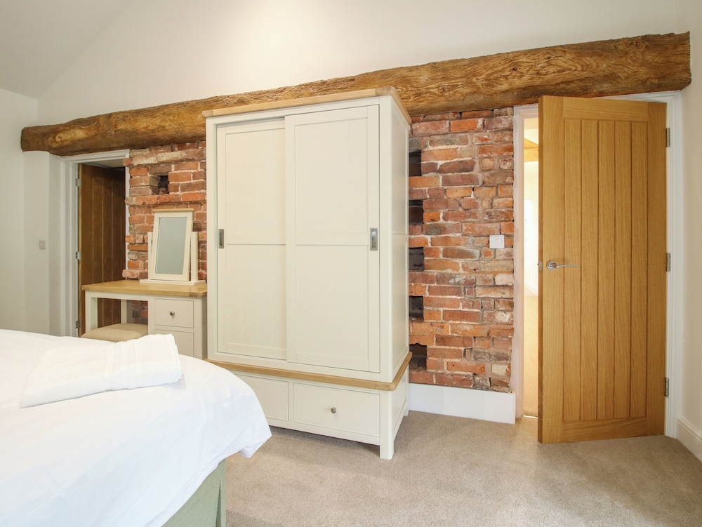 Martingale Cottage