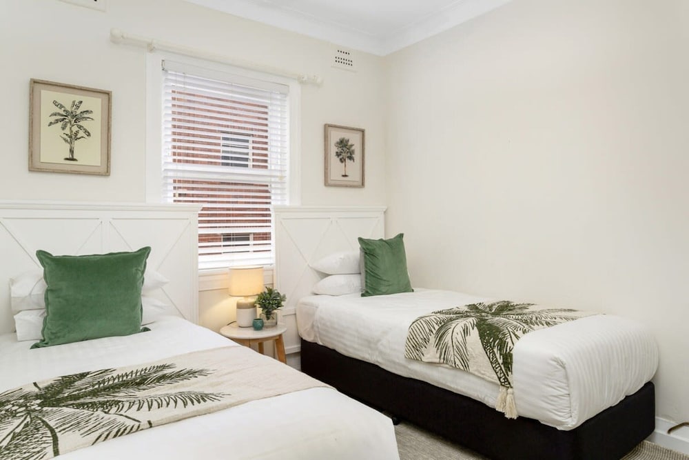 Spacious 2-bed Apartment in the Heart of Manly