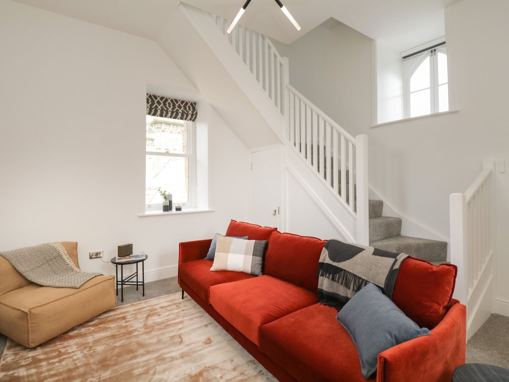 William Tower Suite Stone Cross Mansion