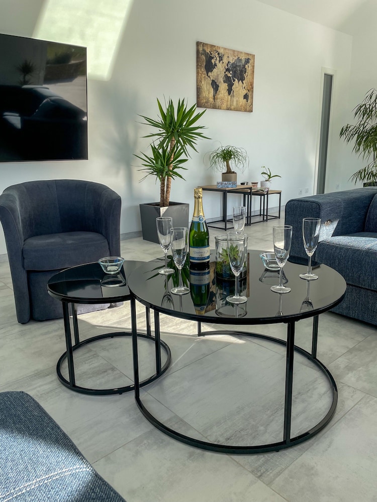House in Ploudalmezeau With Heated Pool & Beaches