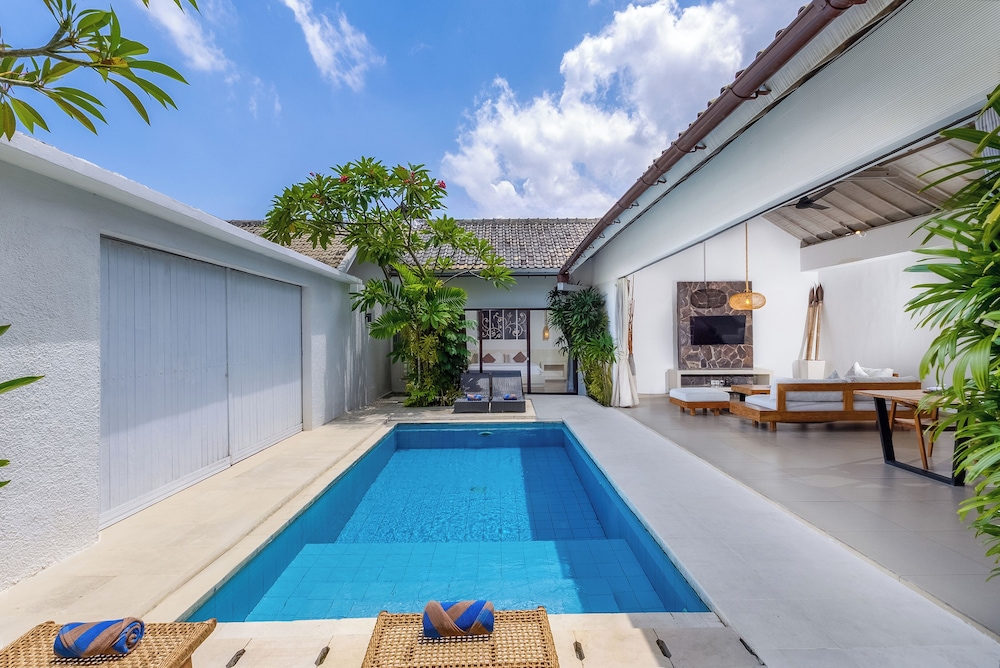 Villa Anakula 3 by Pertama Management