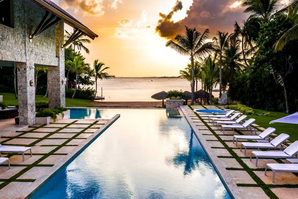 Private Beach Estate w Pool Elevator Chef Butler