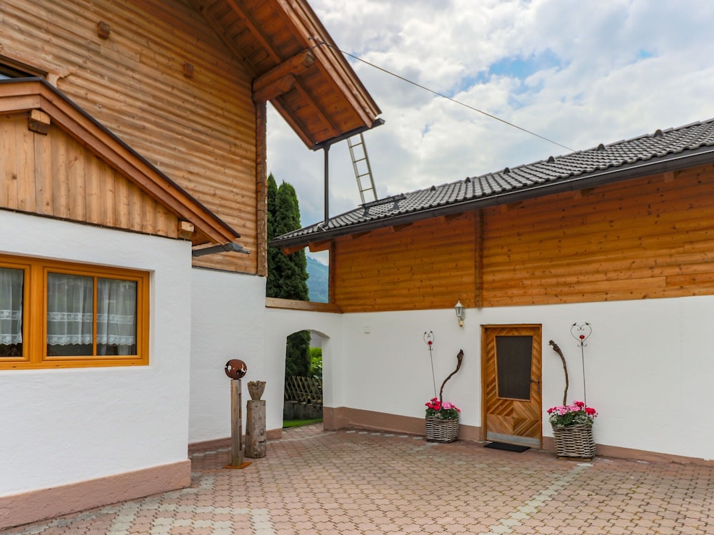 Cosy Holiday Home Near ski Area
