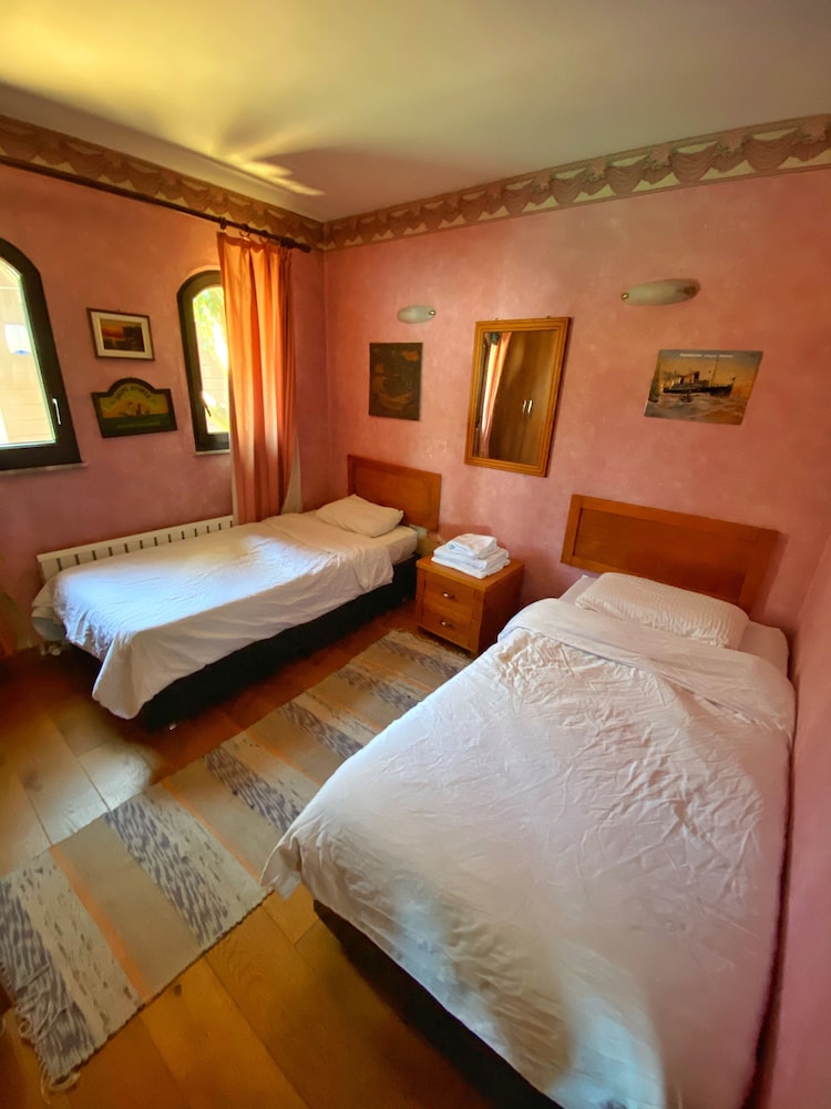 Villa Atroa