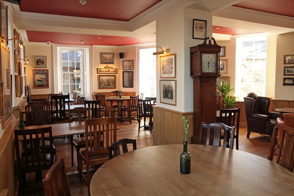 The Erskine Arms