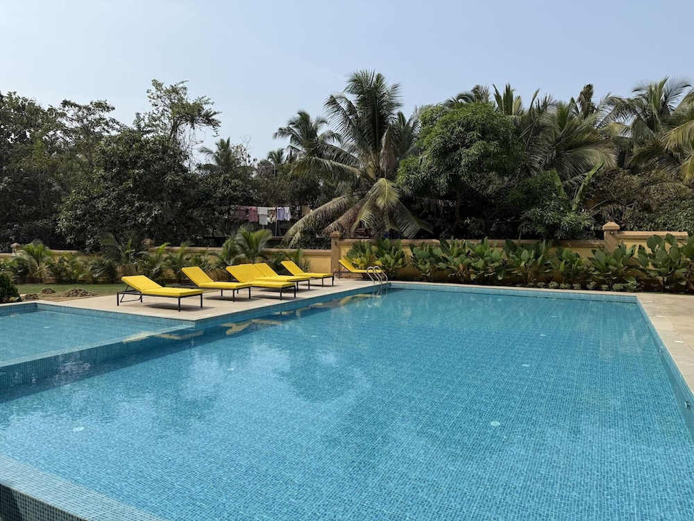 Stylish 1BR in North Goa- 5 Mins to Candolim Beach