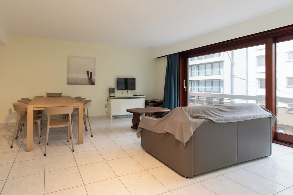 Apartment in Middelkerke Near Casino & Sea Wall