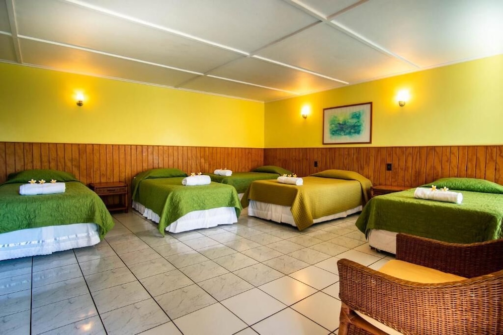 Maru Lodge