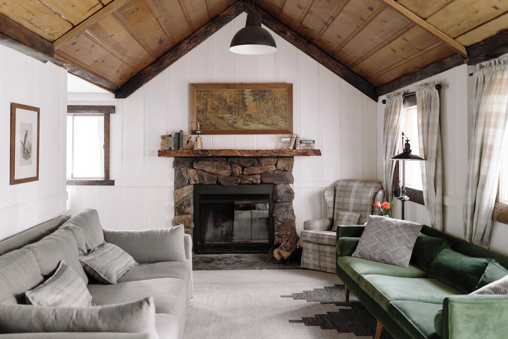 Oak Knoll Lodge