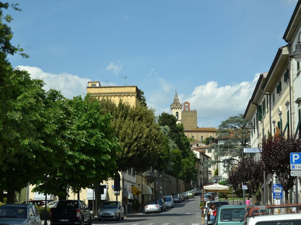 Photo 44