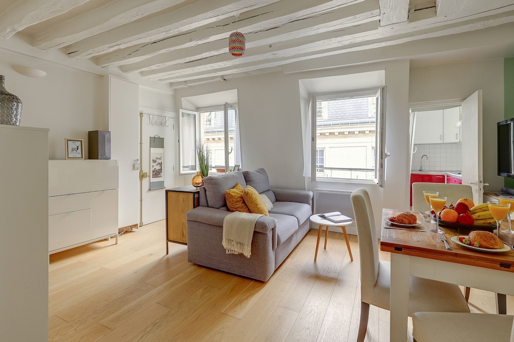 1BR by the Pompidou & Central Paris