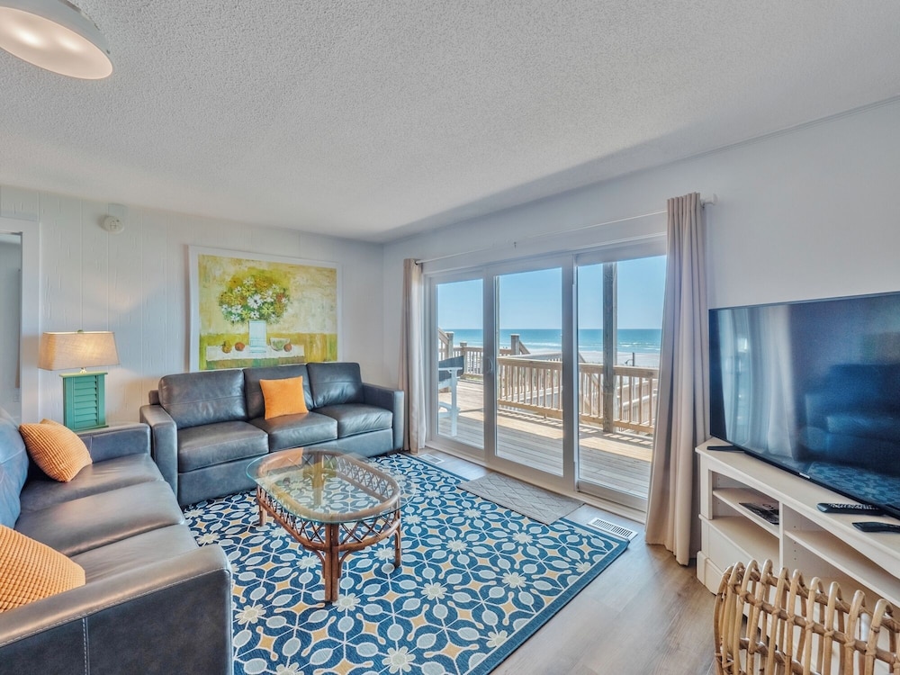 Walking on Sunshine by Topsail Realty