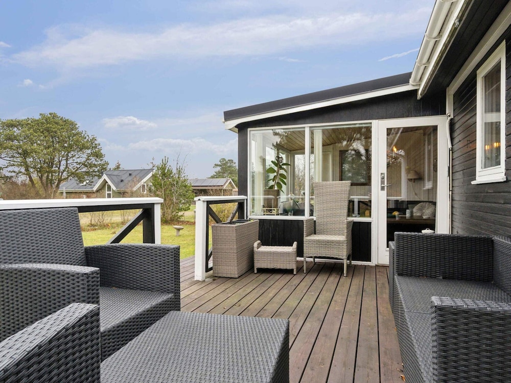5 Star Holiday Home in Hals