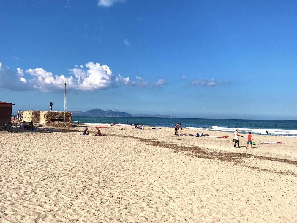 Mallorca Beach Front Line Apartment 6 Pers