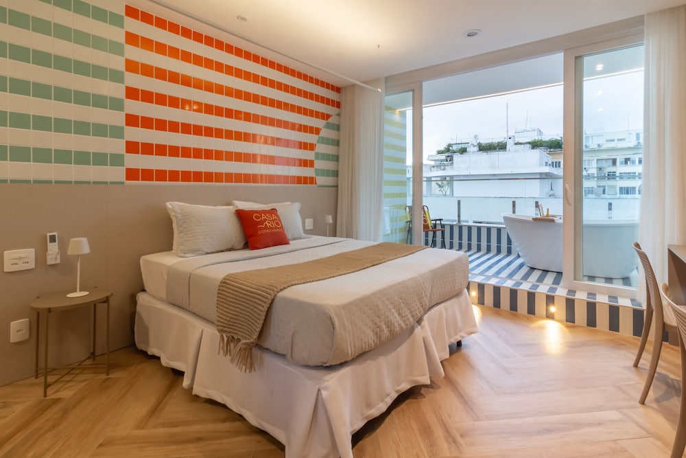 Sea View and Balcony With Bathtub Q12