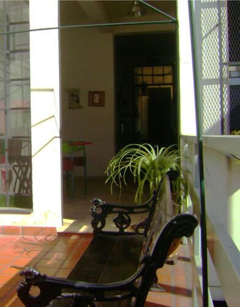 Llanura Hostel