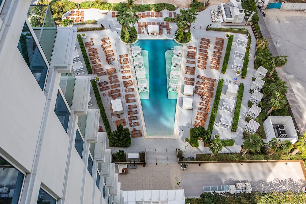 Luxury 2BR at La Vie with sea view