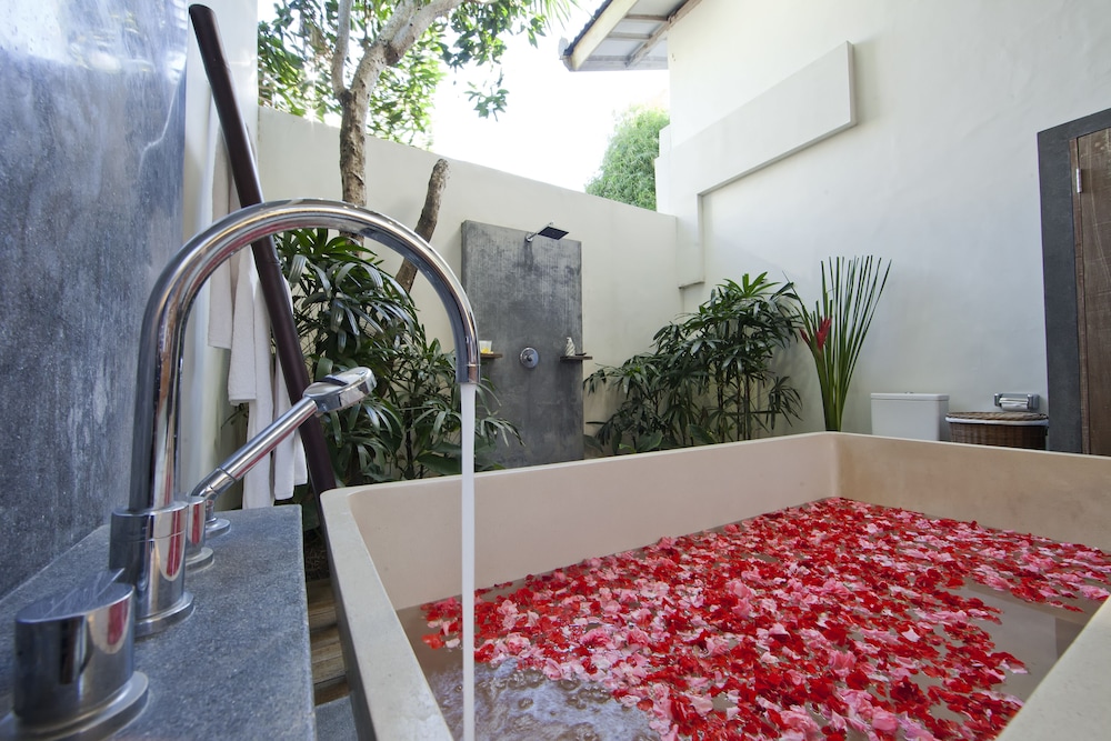 Bidadari Private Pool Villa
