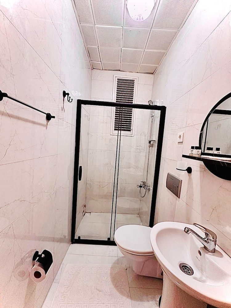 Alhambra Apart Otel - Image 80