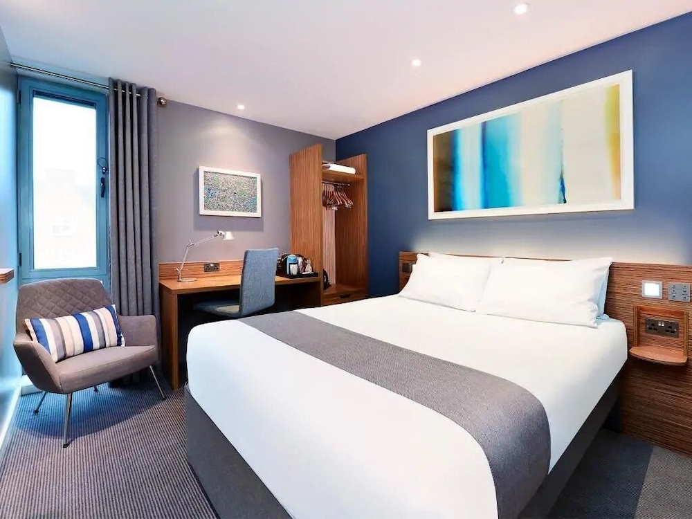 Travelodge London Docklands Central 5
