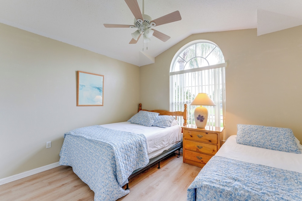 Family Home w/ Pool: Visit Disney & Orlando Parks!