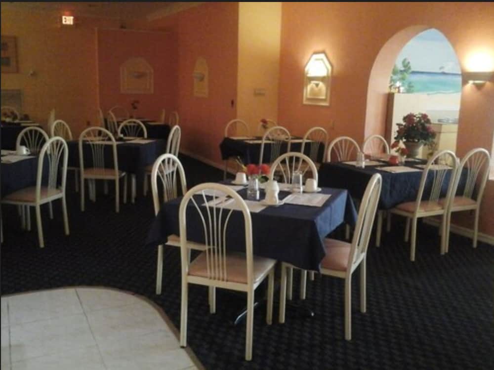 Grand Bahama Island - Freeport Vacations - Royal Islander Hotel - Property Image 10