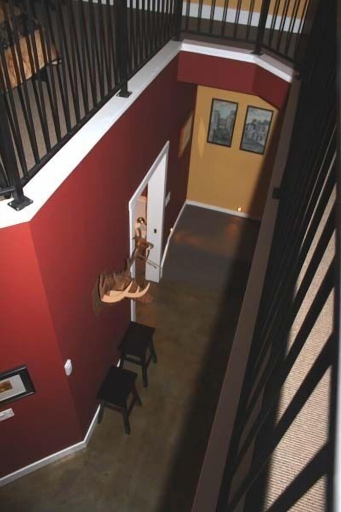 Crooked Tree Guest Suites