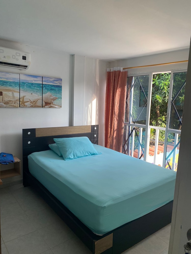 Hostal ISABELLA