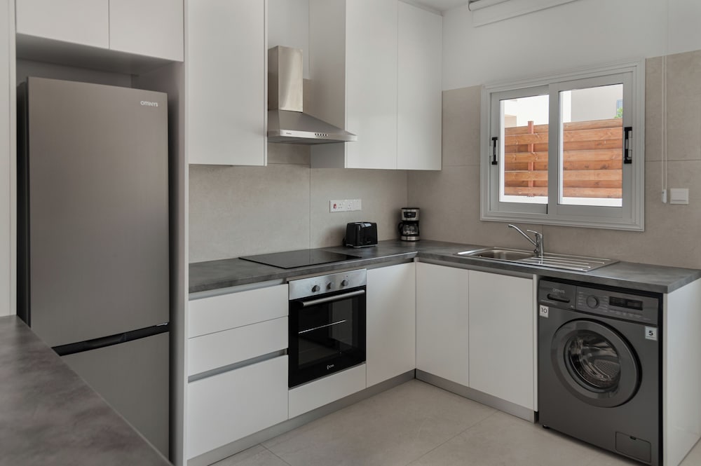 Phaedrus Living Olga Residence
